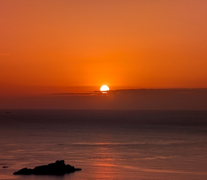 �J�^�̓��̏o ���c�r���[�z�e��